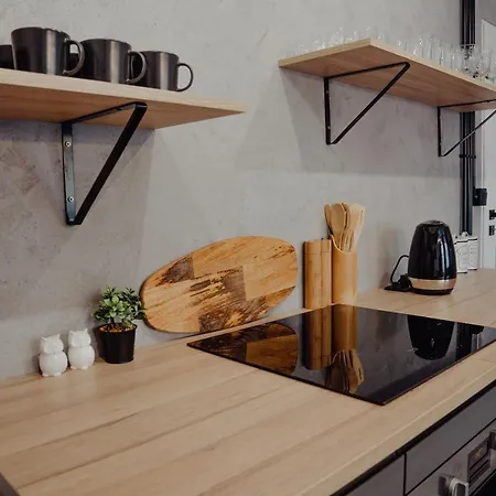 Centrum 2 Sypialnie I Salon דירה